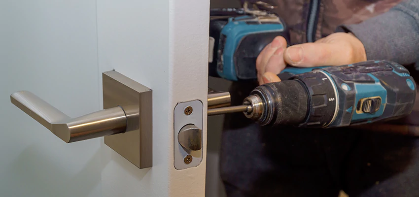 Broken Door Handle Lock Repair in Temple City, California
